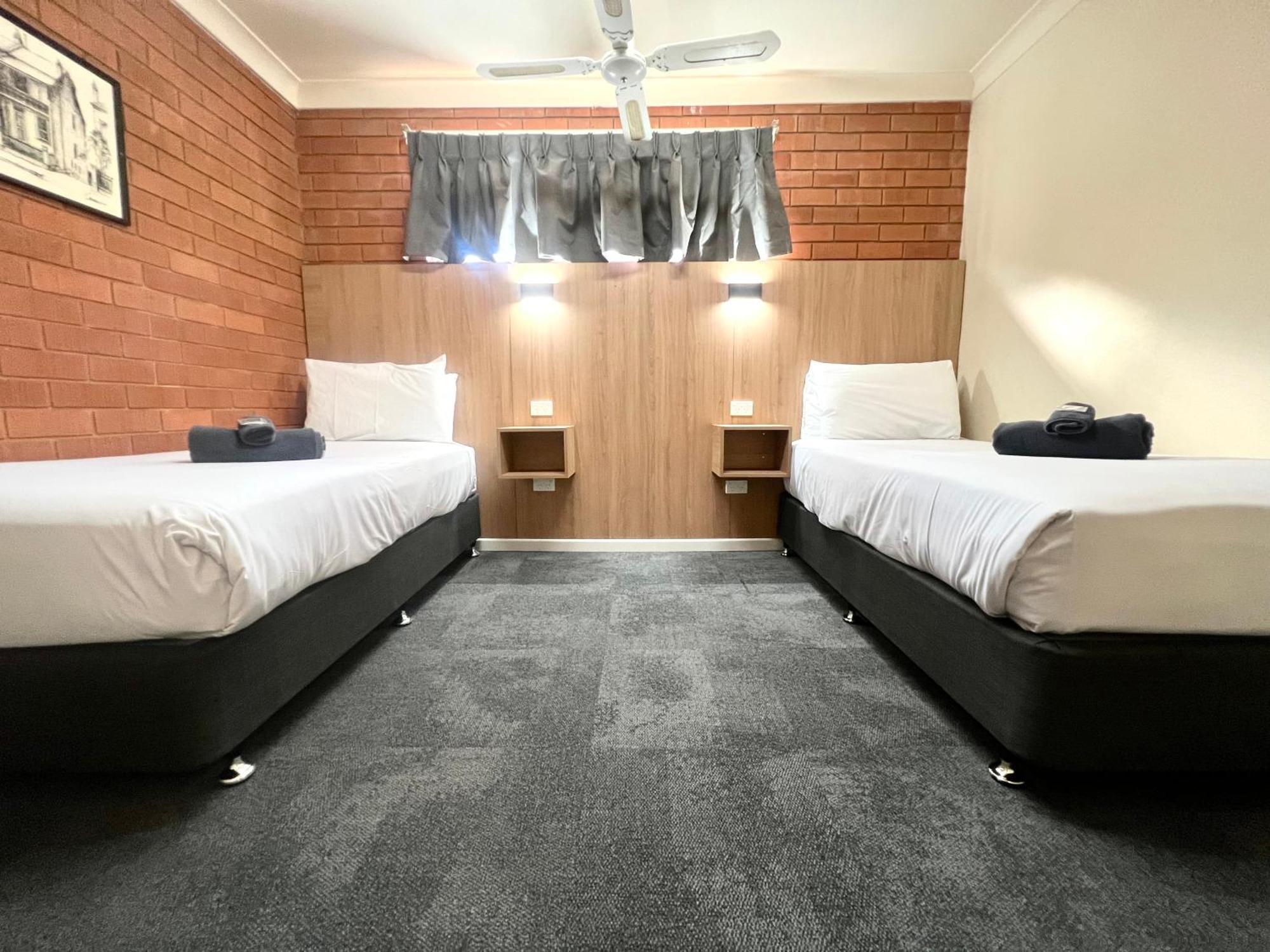Adrian Motel フォーブス エクステリア 写真