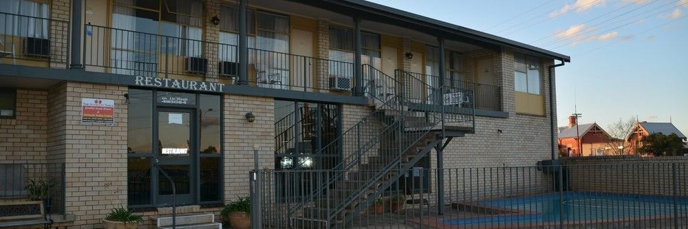 Adrian Motel フォーブス エクステリア 写真